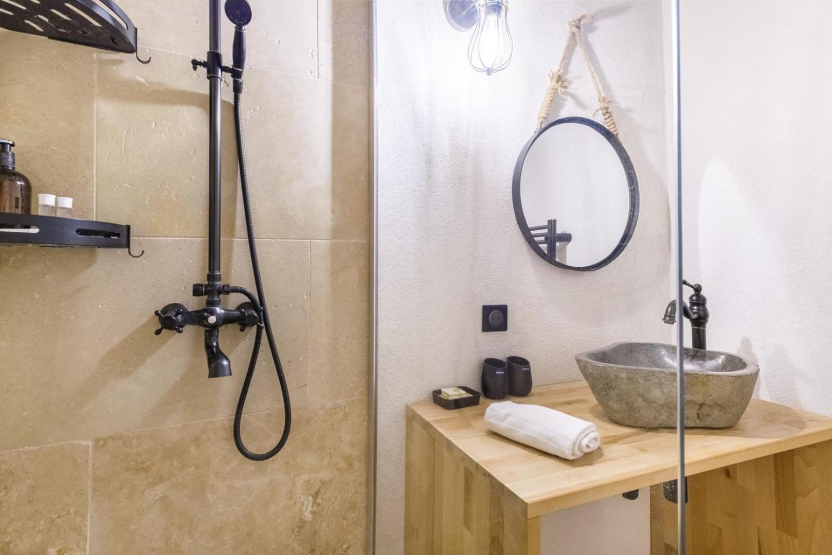 Charmant Appartement - Saint Paul De Vence Village מראה חיצוני תמונה